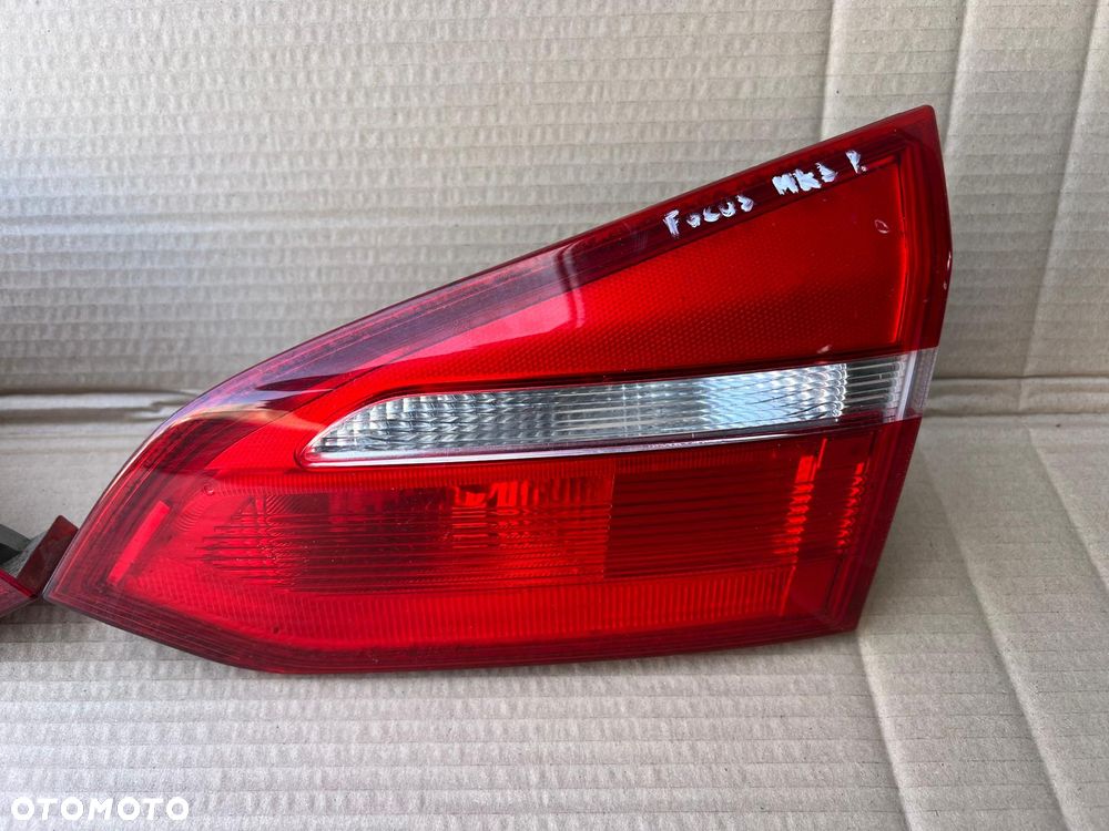 Lampa klapy Ford Focus Mk3 Prawa Lewa - 2