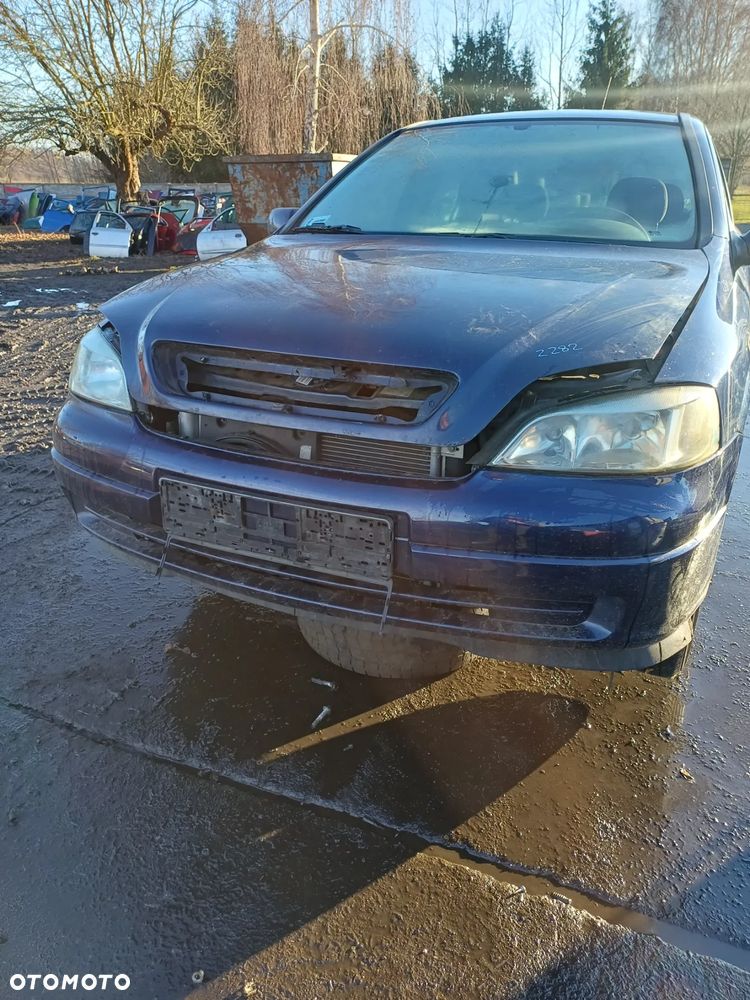 Zderzak Z 282 Opel Astra II 2 G cały na części 2002r - 1