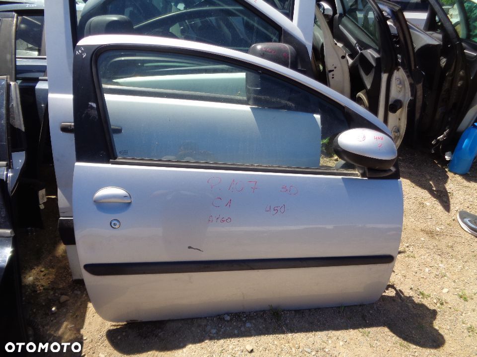 PEUGEOT 107 TOYOTA AYGO CITROEN C1 DRZWI PRAWE 3D KPL. - 1
