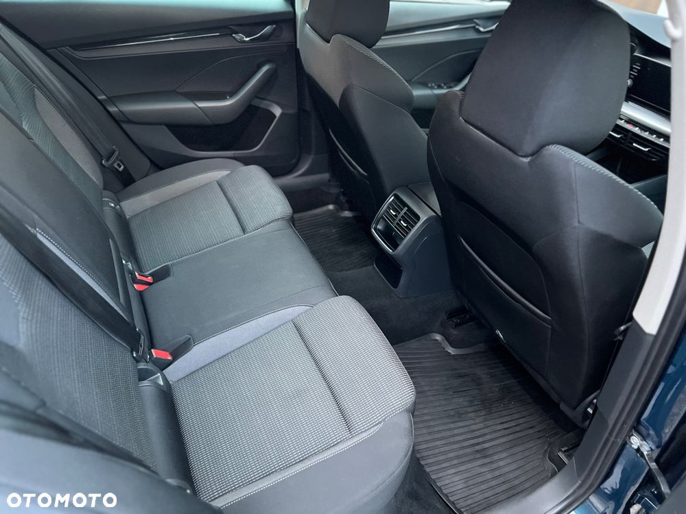 Skoda Octavia 2.0 TDI SCR Ambition DSG - 22