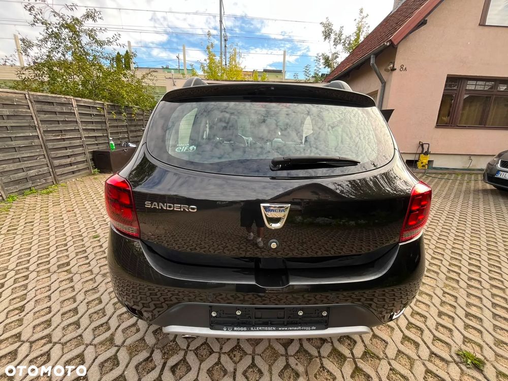 Dacia Sandero - 4