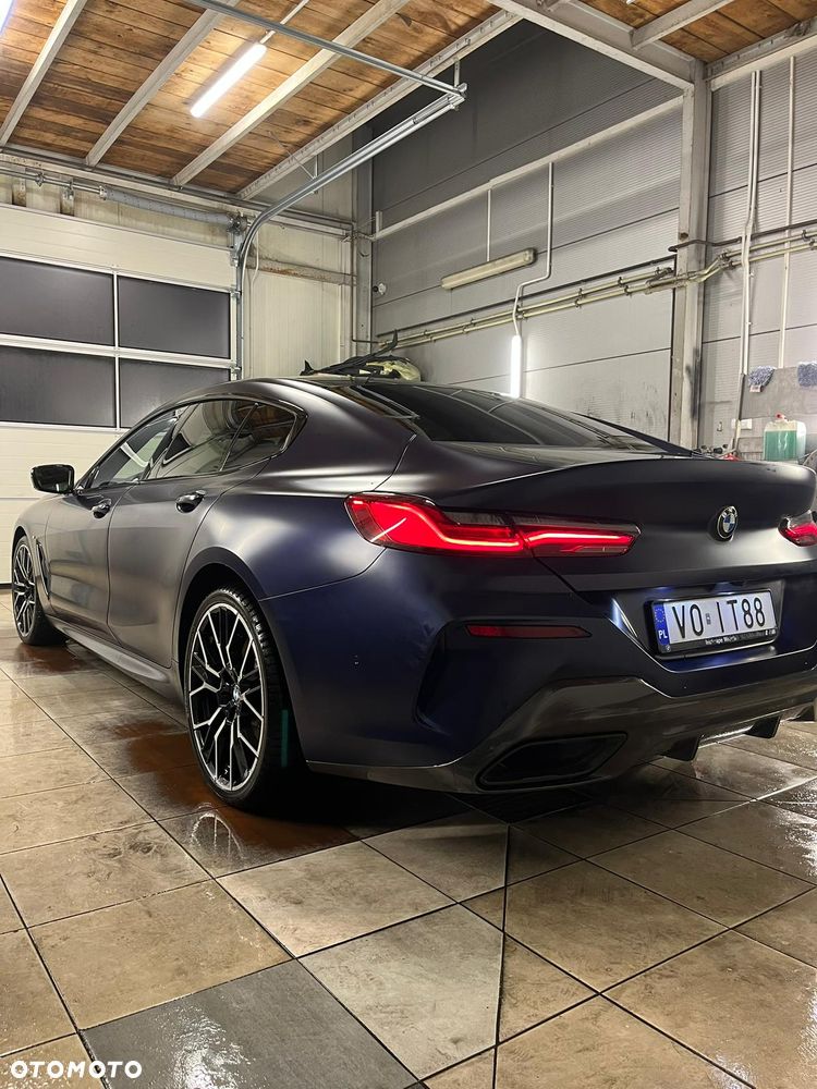 BMW Seria 8 - 2