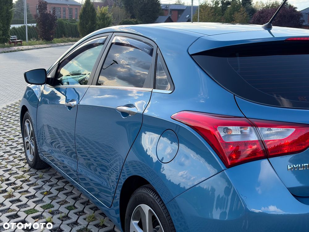 Hyundai i30 blue 1.6 CRDi DCT Style - 10