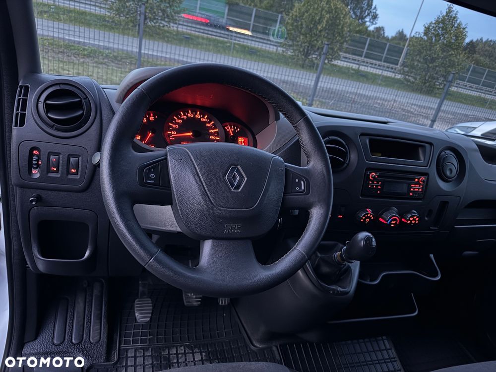 Renault Master - 24