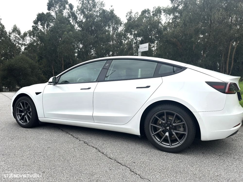 Tesla Model 3 Standard Range Plus RWD - 25