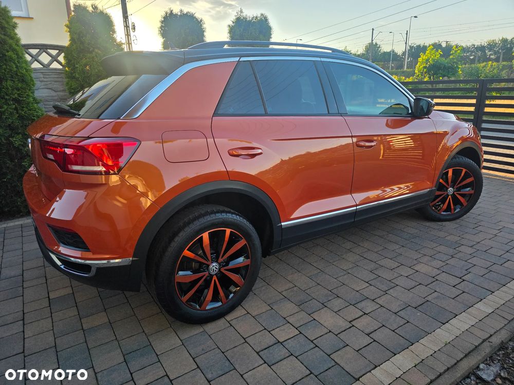 Volkswagen T-Roc - 9