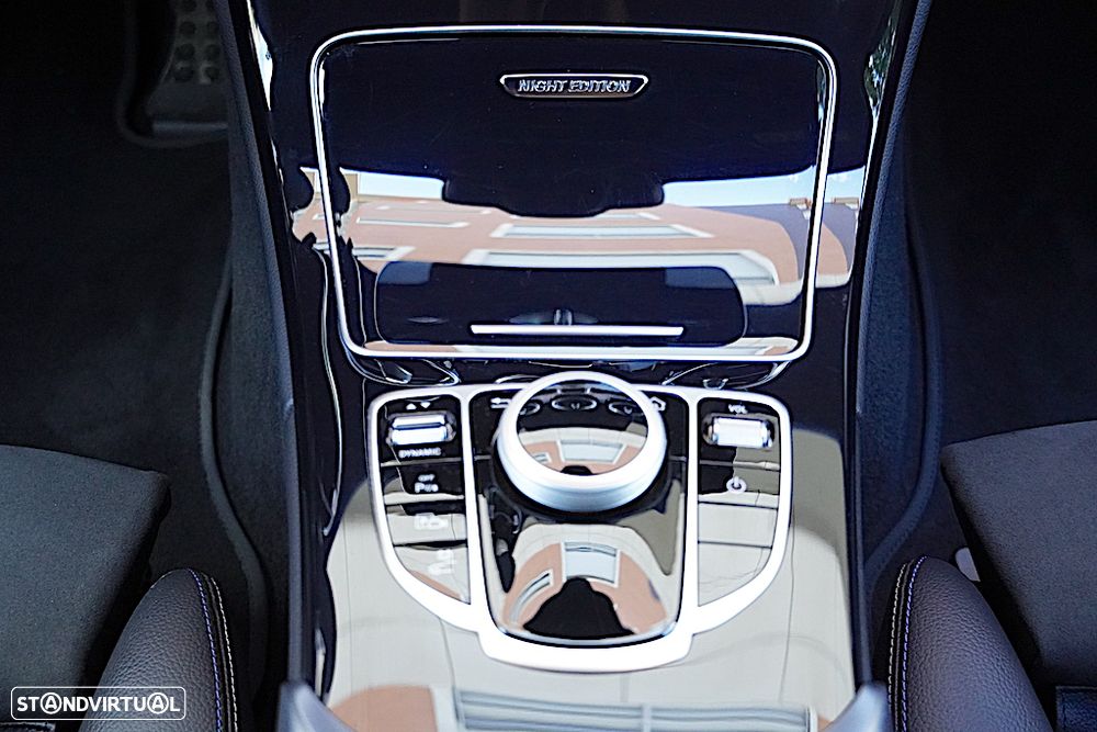 Mercedes-Benz C 300 de AMG Line - 29