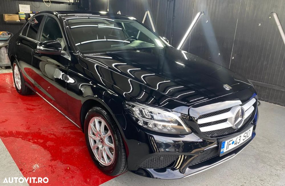 Mercedes-Benz C 180 Aut. - 3