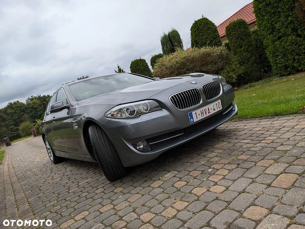 BMW Seria 5 520d - 25