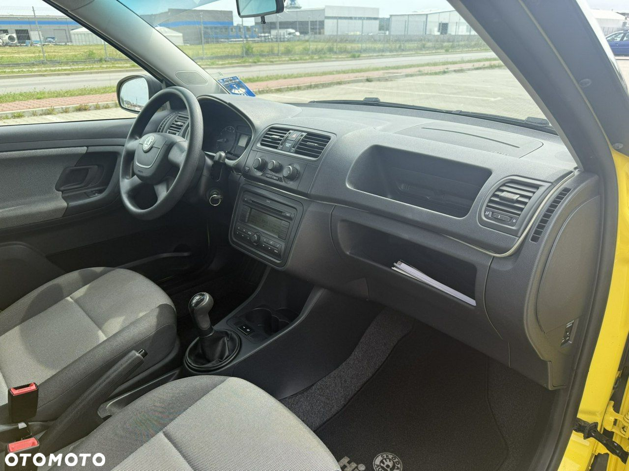 Skoda Fabia - 10