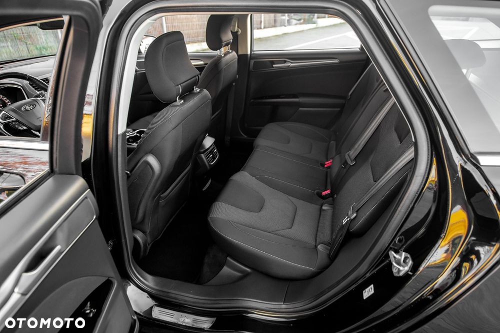 Ford Mondeo 2.0 TDCi Titanium PowerShift - 17