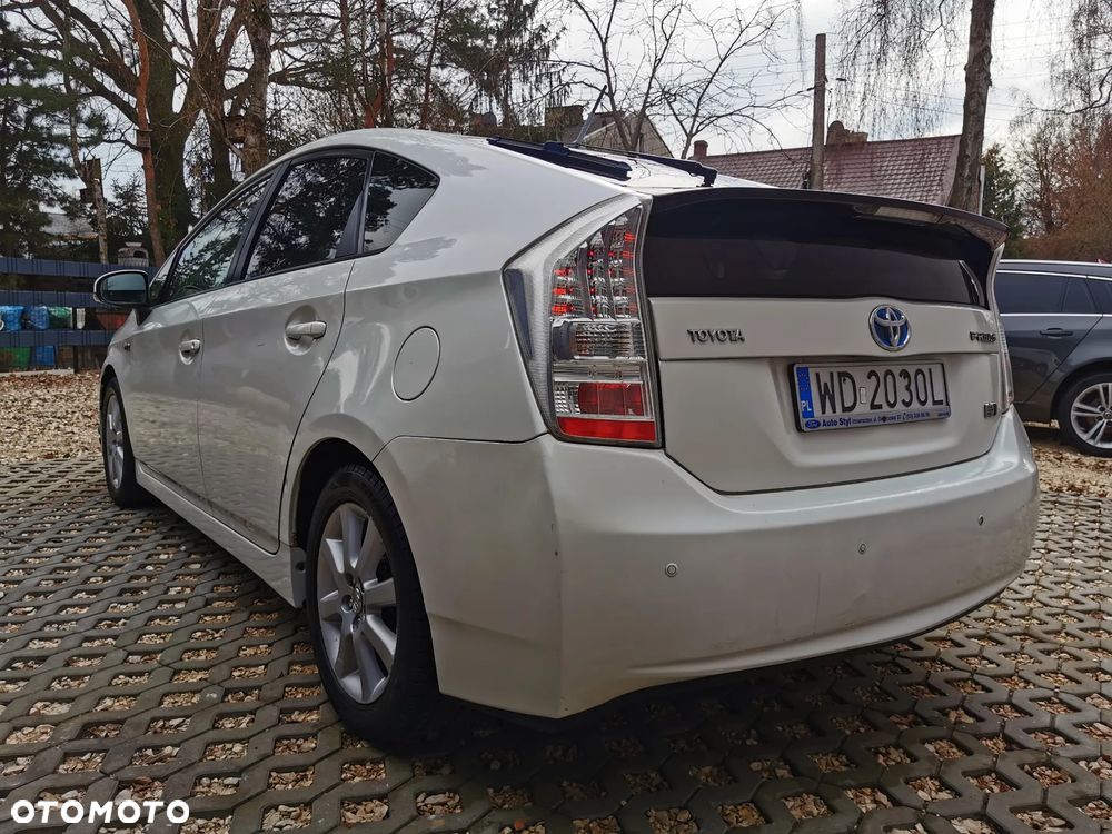Toyota Prius - 3