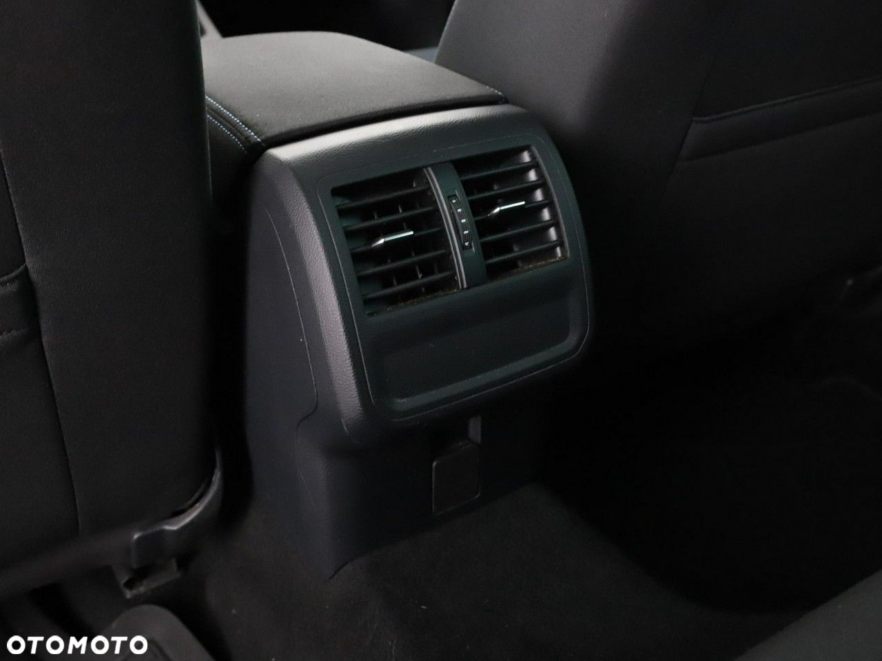 Volkswagen Passat Variant 1.4 TSI Plug-In-Hybrid DSG GTE - 36
