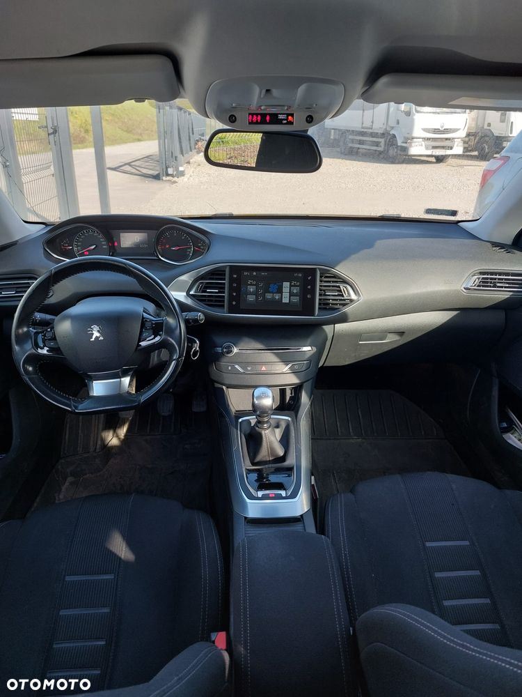Peugeot 308 2.0 Blue HDi Allure S&S - 22