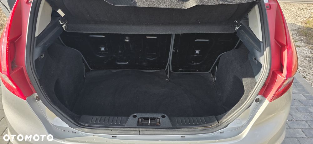 Ford Fiesta 1.6 TDCi Sport - 16