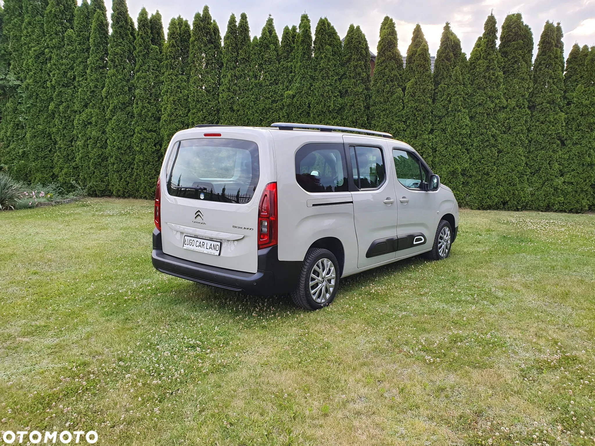 Citroën Berlingo XL PureTech 110 LIVE PACK - 3