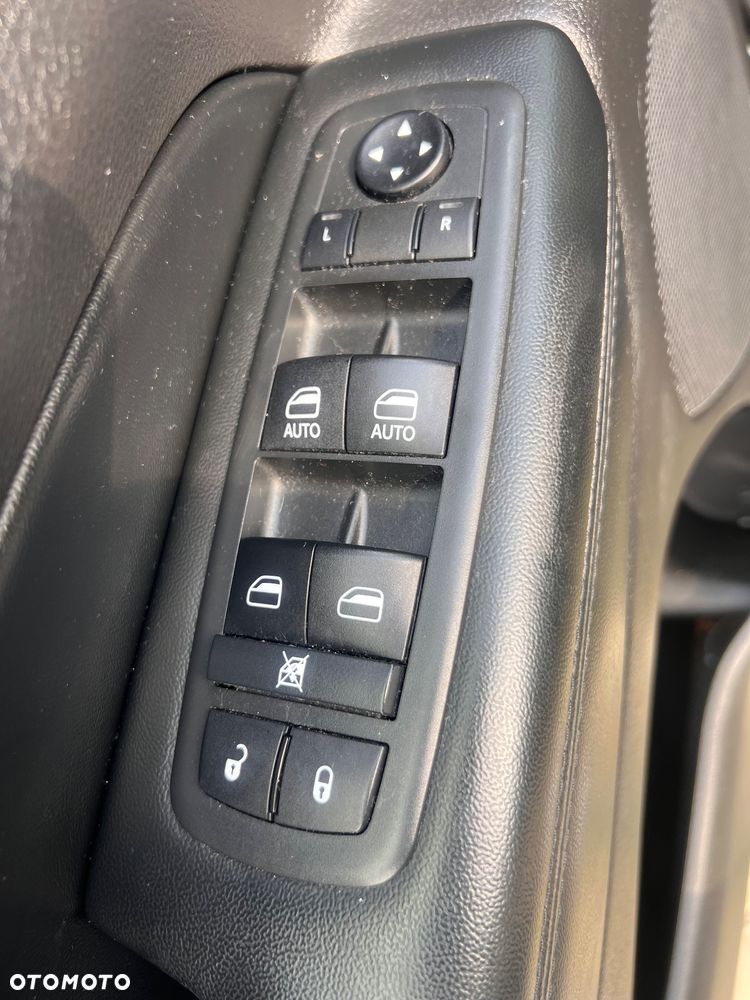 Jeep Grand Cherokee - 10