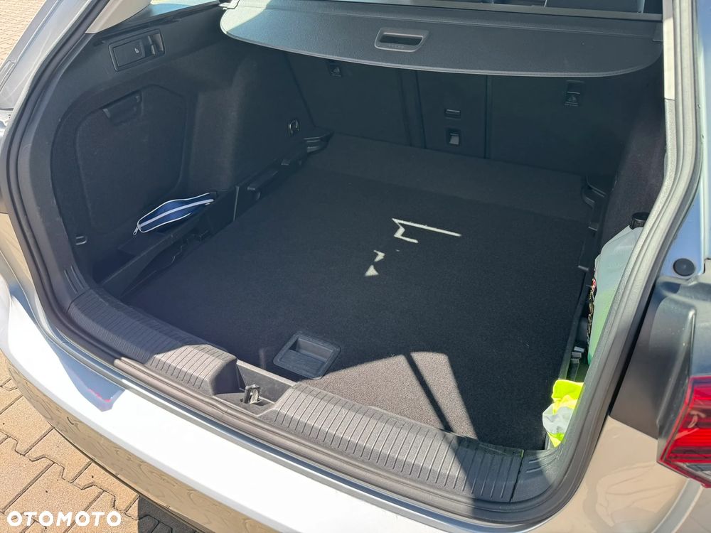 Volkswagen Golf - 19