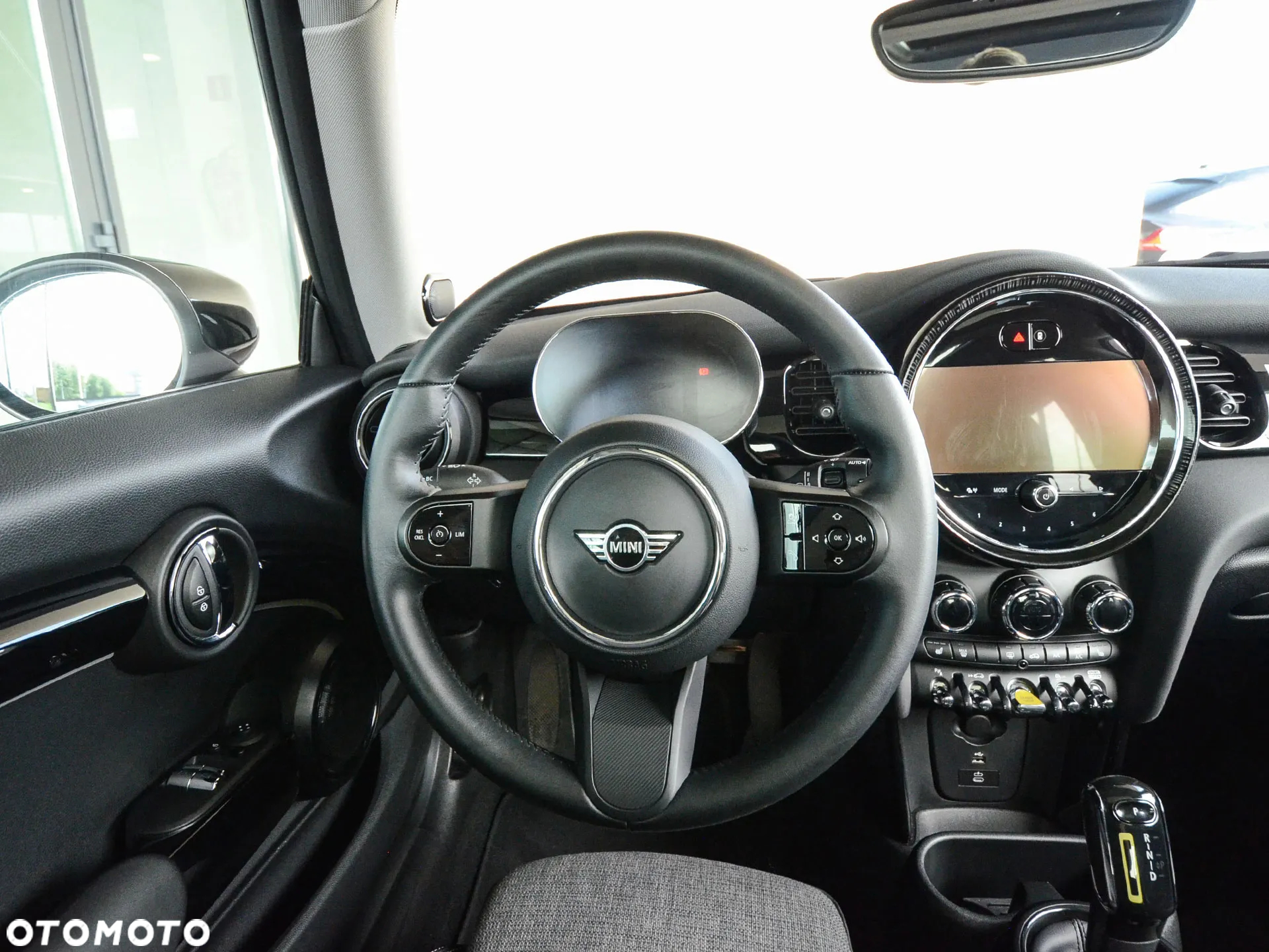 MINI Cooper SE - 27