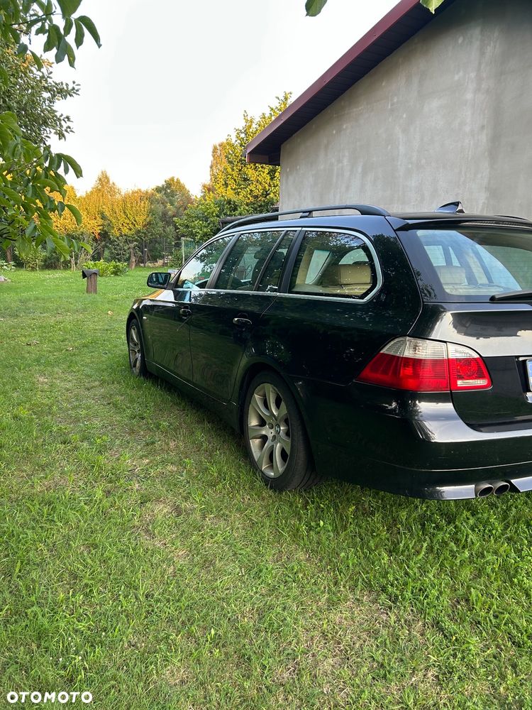 BMW Seria 5 530d Touring - 3