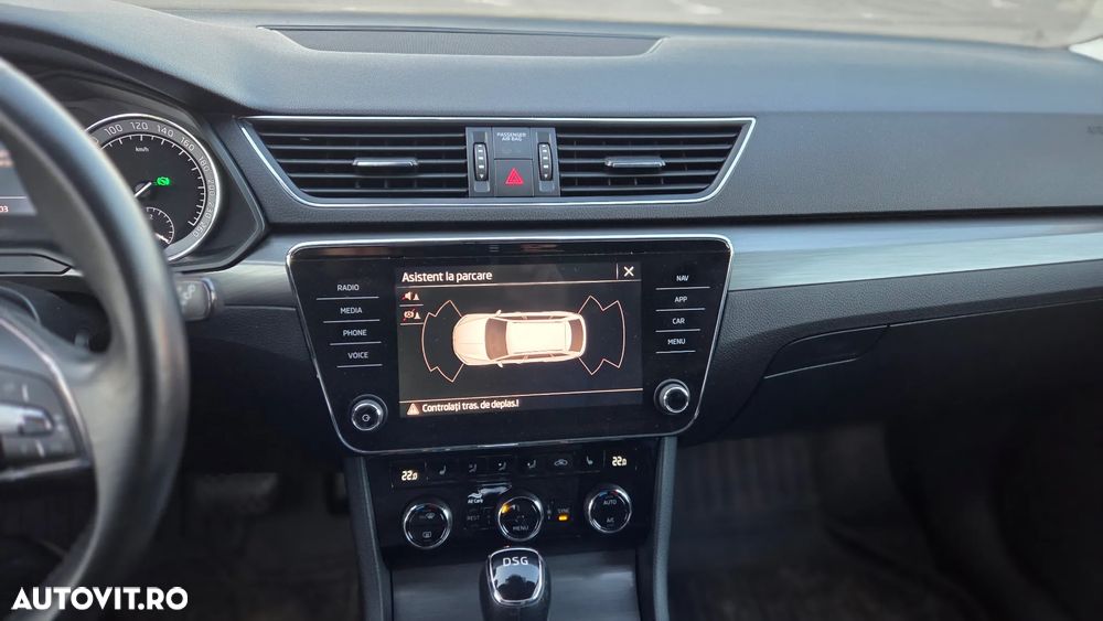 Skoda Superb 2.0 TDI DSG Style - 23