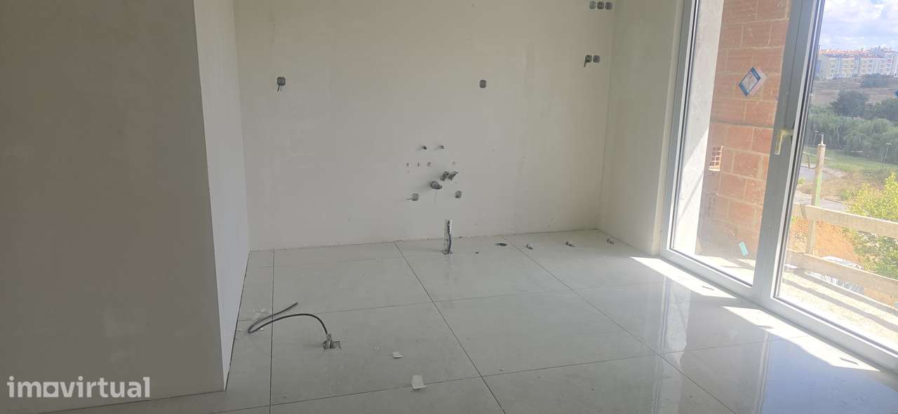 Apartamentos novis em fase de acabamentos. - Grande imagem: 2/6