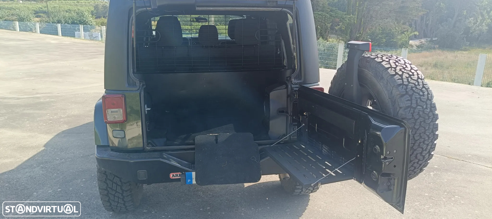 Jeep Wrangler Unlimited 2.8 CRD ATX Sahara Adventure Edition - 6