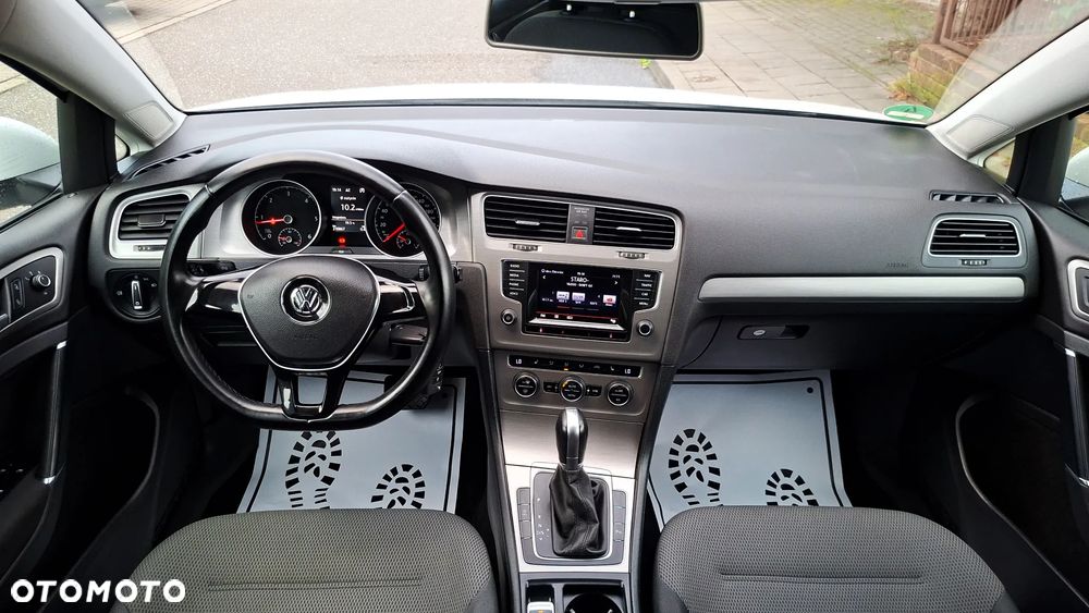 Volkswagen Golf 2.0 BlueTDI DSG Comfortline - 34