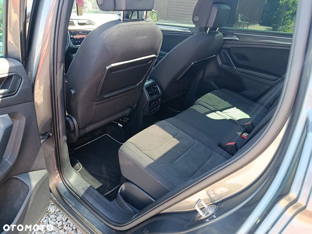 Volkswagen Tiguan 2.0 TDI SCR DSG R-Line - 25