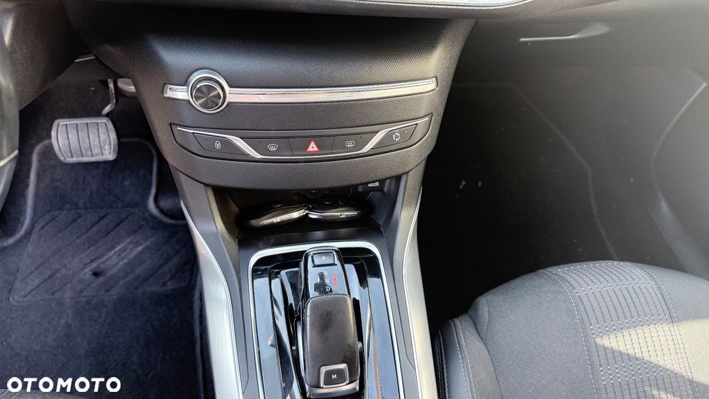 Peugeot 308 BlueHDi 130 EAT8 Stop & Start Allure - 16