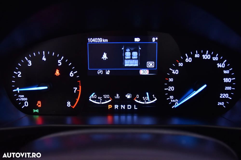 Ford Focus 1.0 EcoBoost MHEV Titanium - 10