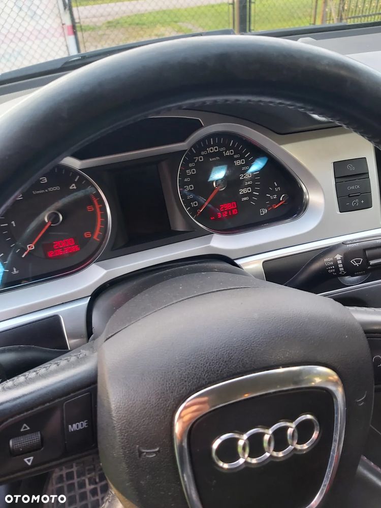 Audi A6 Avant 2.0 TDI Multitronic - 14