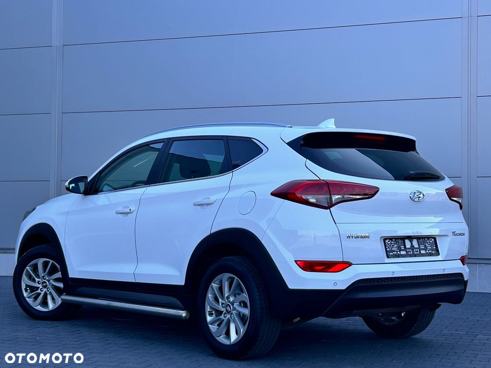 Hyundai Tucson 1.6 GDI BlueDrive GO 2WD - 10