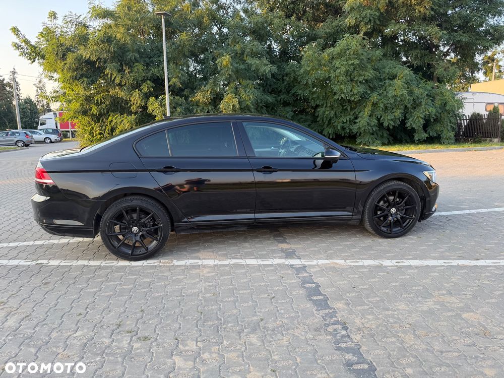 Volkswagen Passat - 20