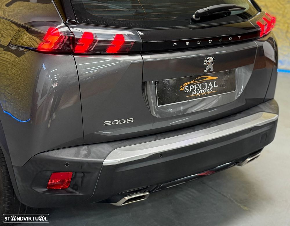 Peugeot 2008 1.2 PureTech Allure Pack - 11