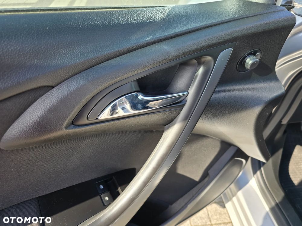 Opel Astra IV 1.6 CDTI Enjoy - 10