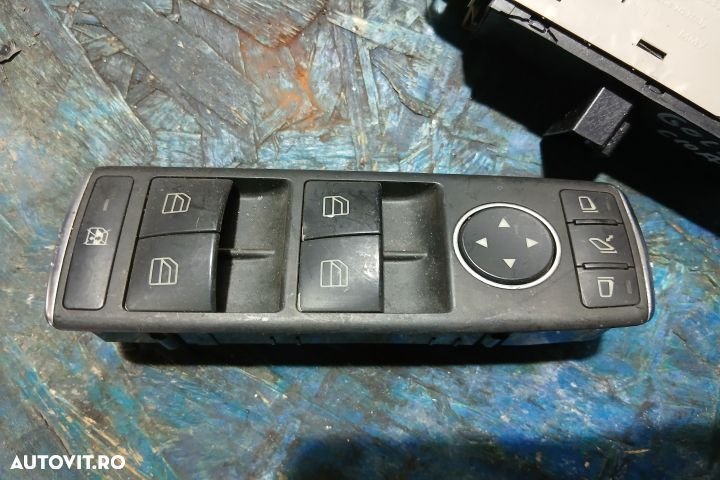 Butoane geam sofer A2049055402 A2049055402 Mercedes-Benz E-Class C207 - 1