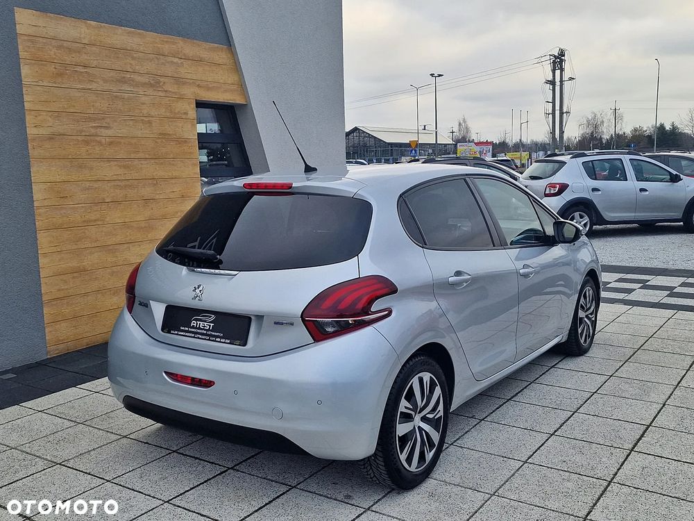 Peugeot 208 PureTech 82 Active - 5