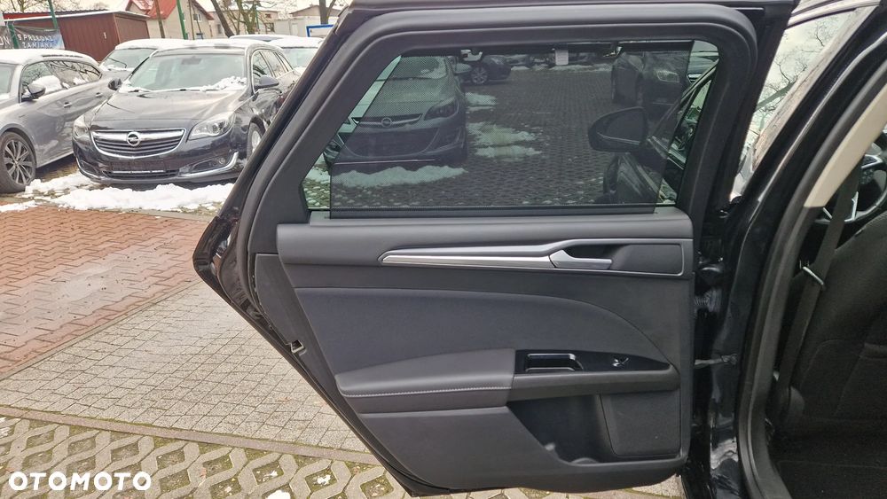 Ford Mondeo 2.0 TDCi Start-Stopp Titanium - 36