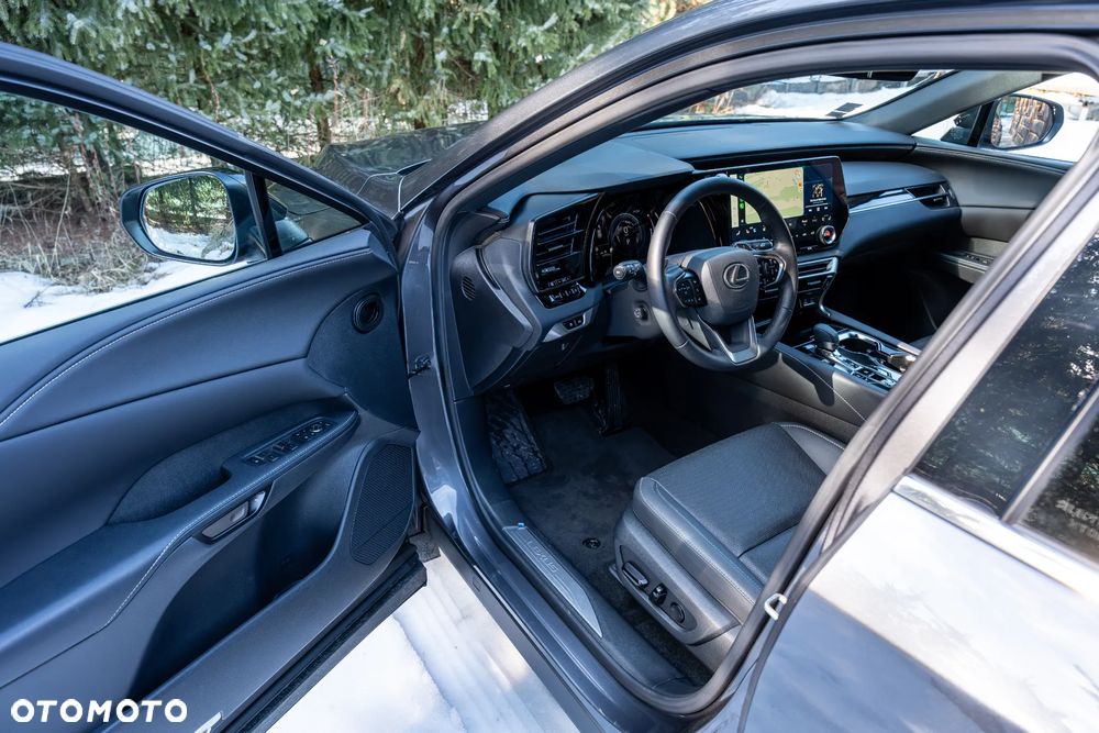 Lexus RX 350h F Sport Design - 22