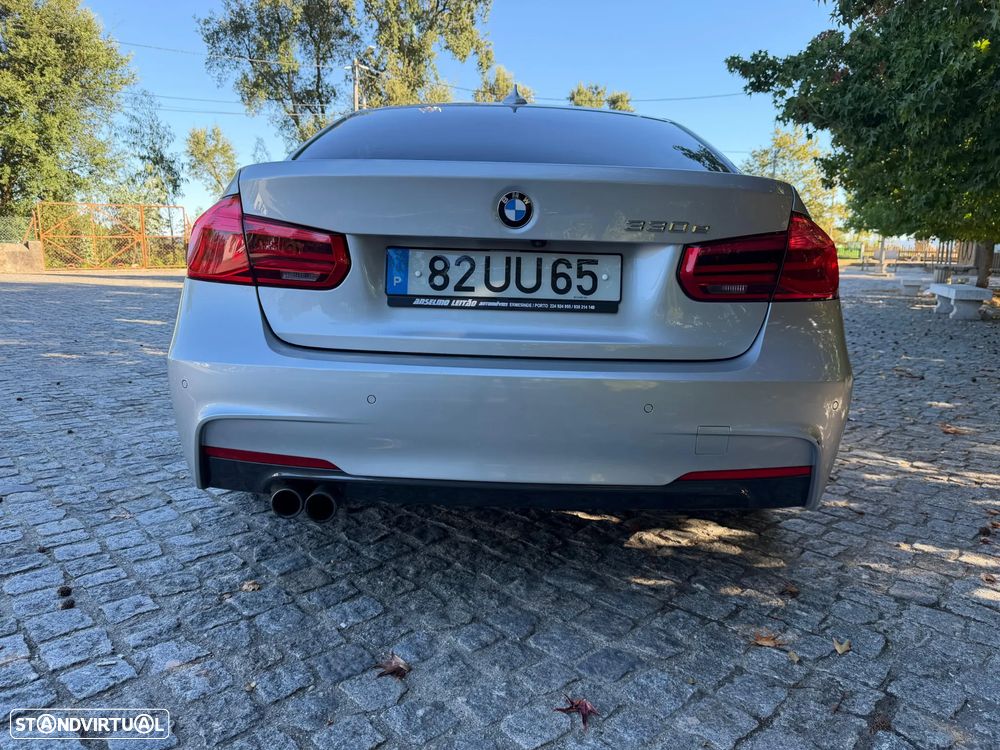 BMW 330 — fotografia 10