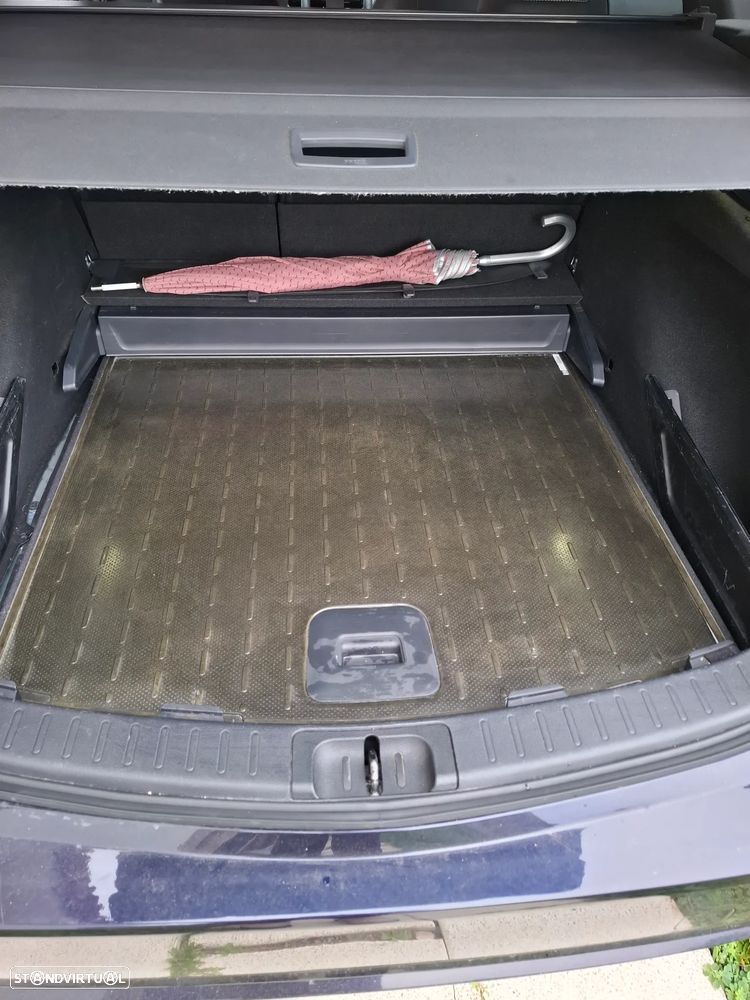 Toyota Corolla Touring Sports 1.8 Hybrid Comfort+P.Sport - 21