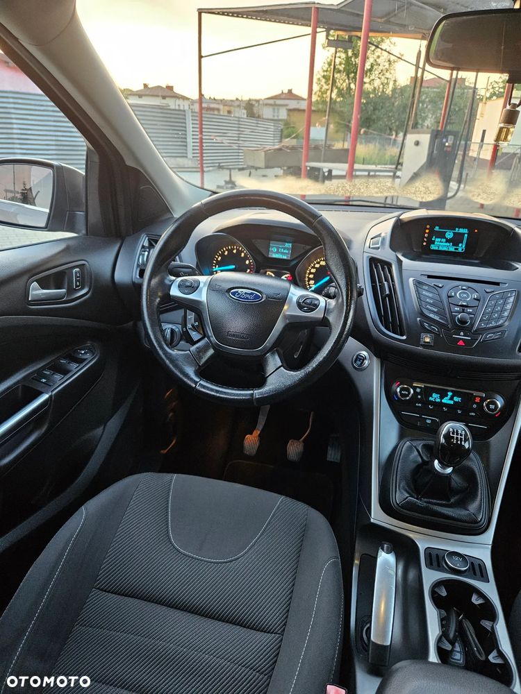 Ford Kuga - 22