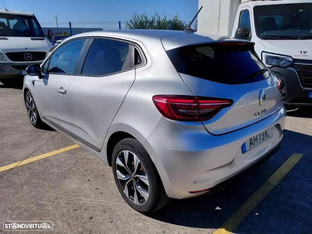 Renault Clio - 6