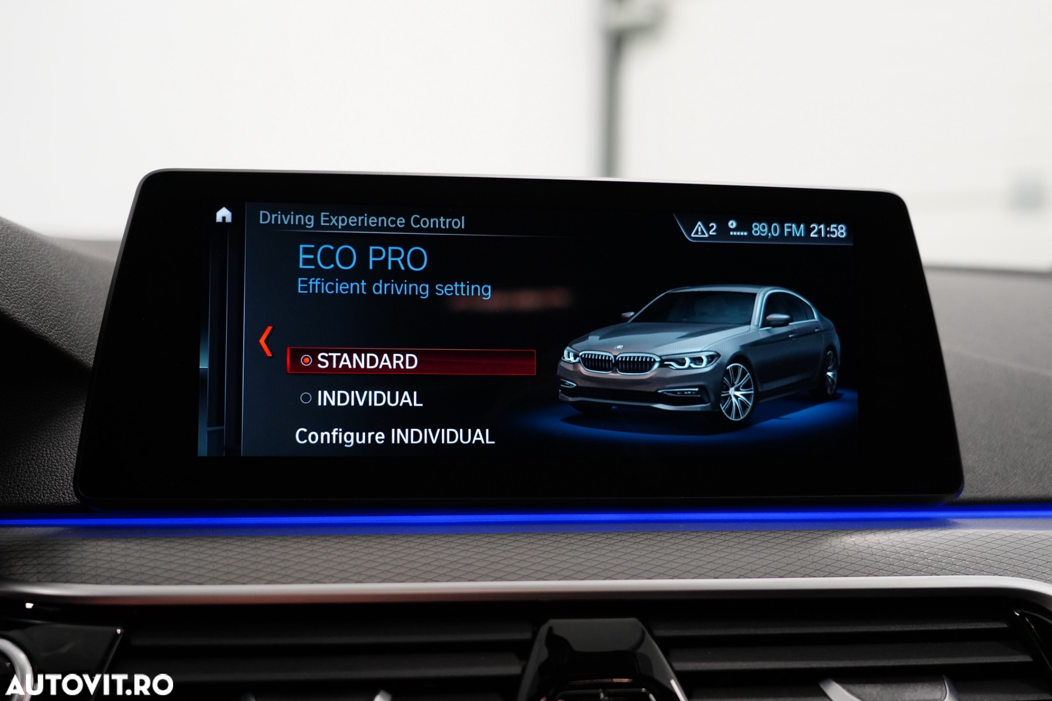BMW Seria 5 520d xDrive AT - 35