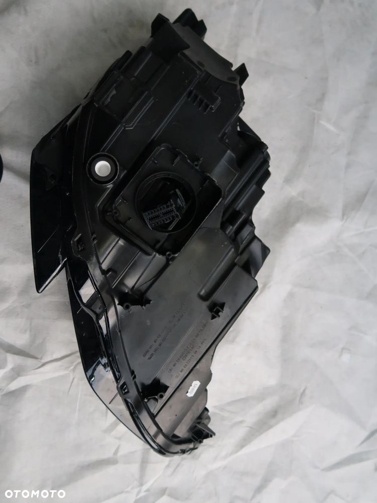 Lampa przednia Audi 8Y0041033 - 3