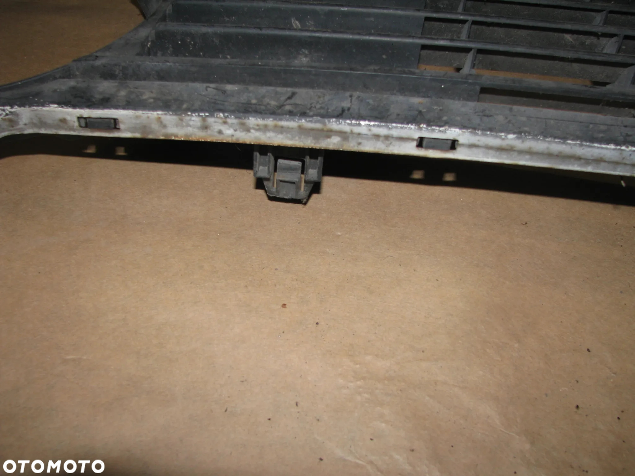 GRILL ATRAPA VW GOLF II MK2 - 7