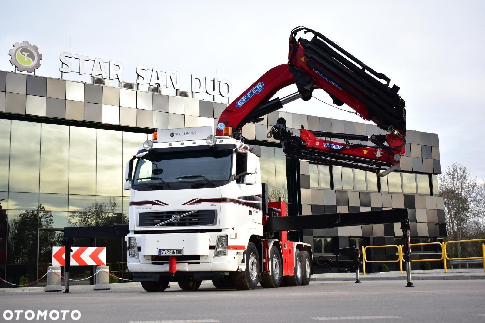 Volvo FH 520 8x2 EFFER 850 Fly Jib HDS Żuraw Wciągarka - 2