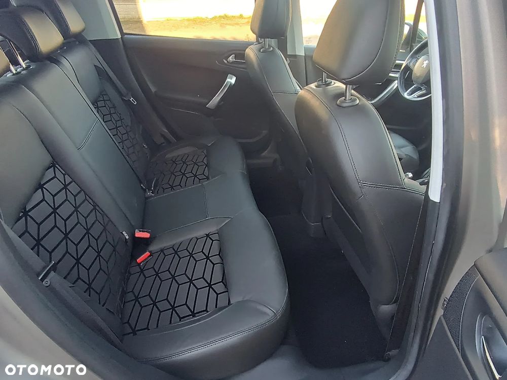 Peugeot 208 PureTech 110 Stop & Start Tech Edition - 20