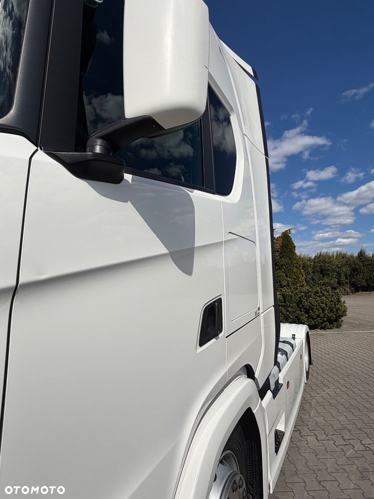 Scania S450 mega - 17